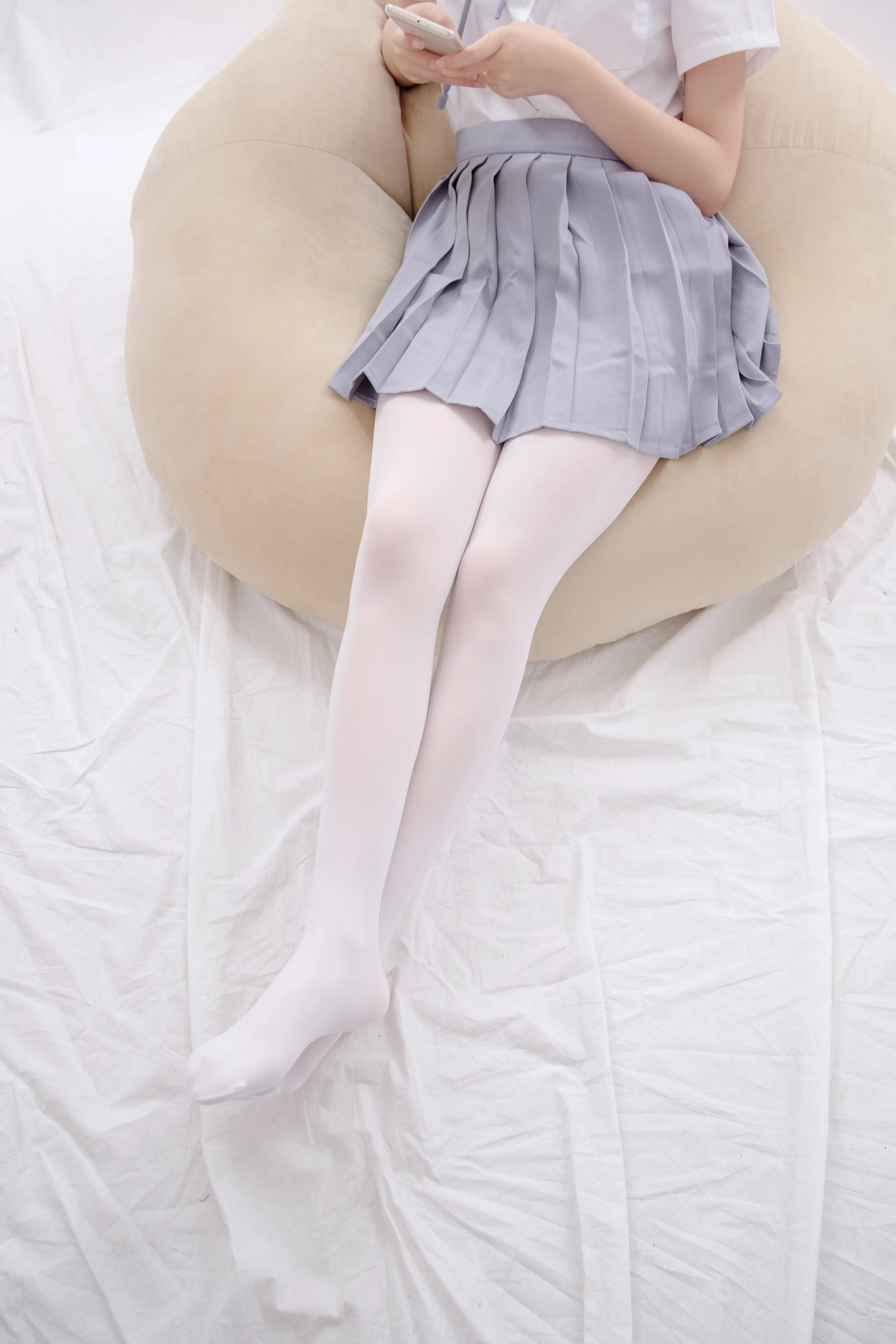 森萝财团 R15-025 [75P]插图3